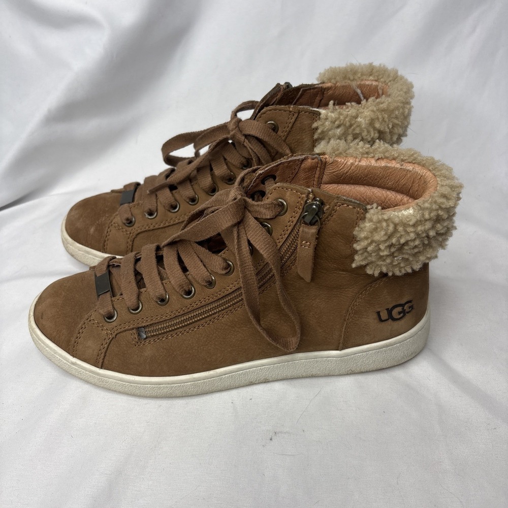 UGG Boots Womens Size 9 Brown Nubuck Shearling‎ Lined Ankle 1019716 Sneaker
